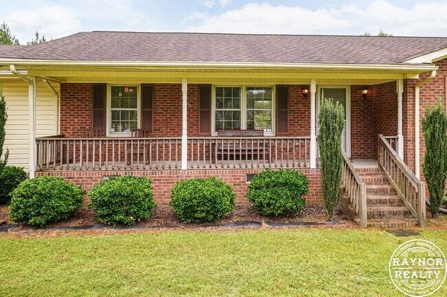 Building Photo - 2198 NC-561