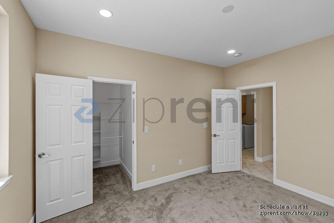 Building Photo - 5361 Mojave Way