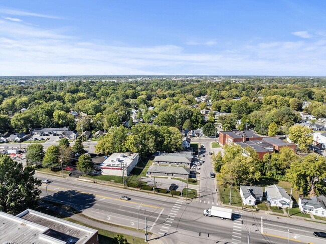Building Photo - 528 Booker St