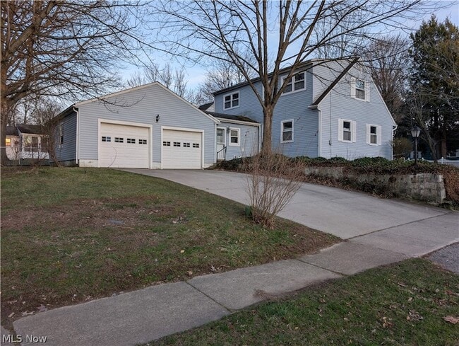 Building Photo - 703 Avondale St