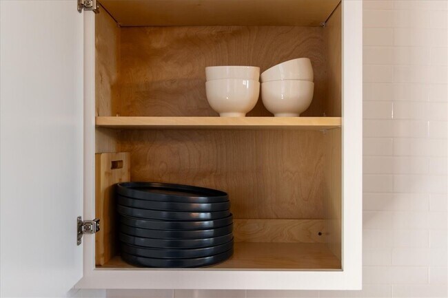 Building Photo - 4611 S 47th St