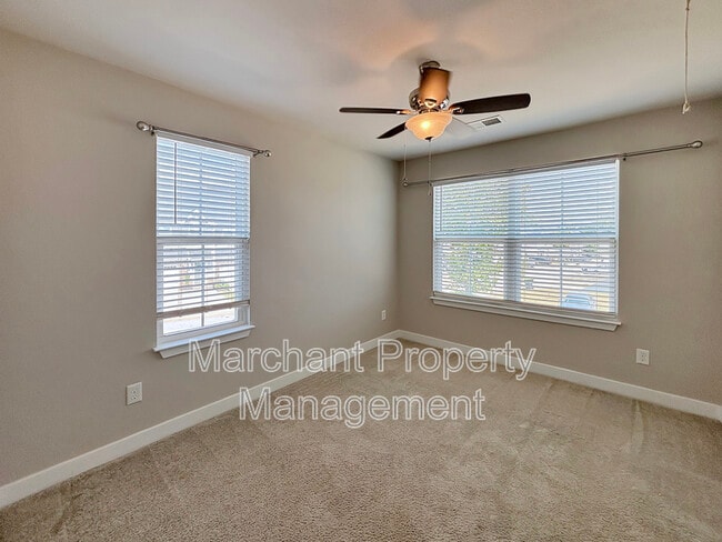Building Photo - 227 Clearwood Dr