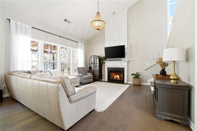 Building Photo - 943 Bendleton Dr