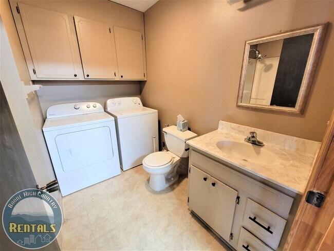 Building Photo - 387 Sugarloaf Rd