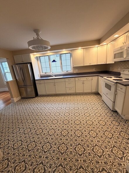 Building Photo - 35 Murray St