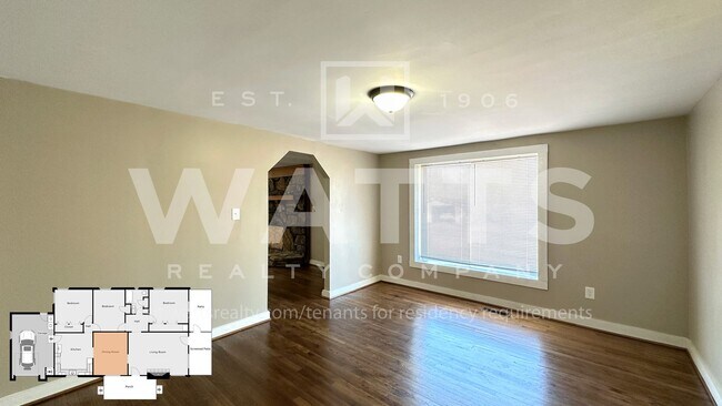Building Photo - 3 Bedroom Home w/Lots of Space in Forestda...