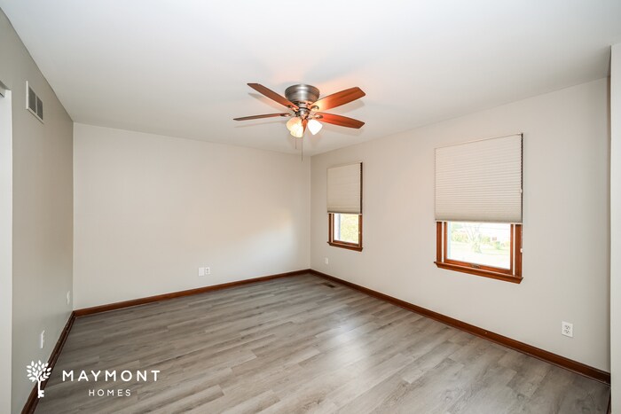 Building Photo - 7265 Dimmick Rd