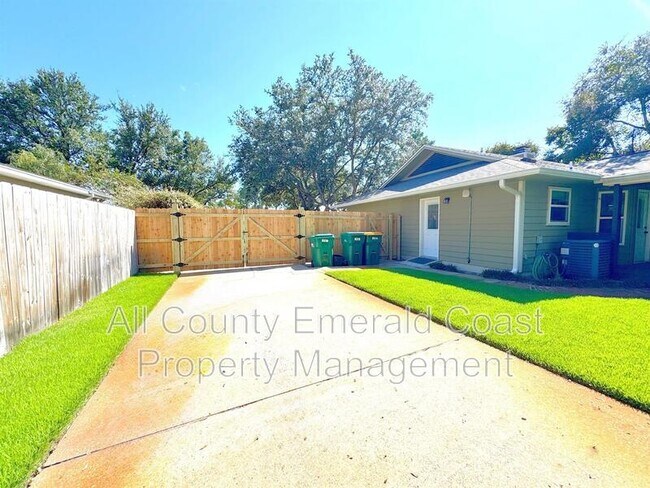 Building Photo - 4104 Indian Bayou N