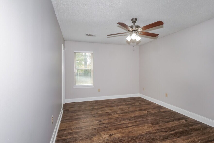 Building Photo - 9923 Adina Cove