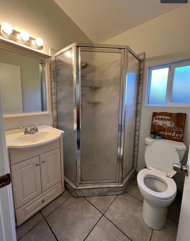 Building Photo - 1302 Delaware Ave