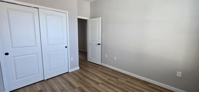 Building Photo - 9975 SW 39th Terrace