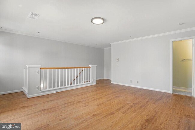 Building Photo - 5705 Chapman Mill Dr