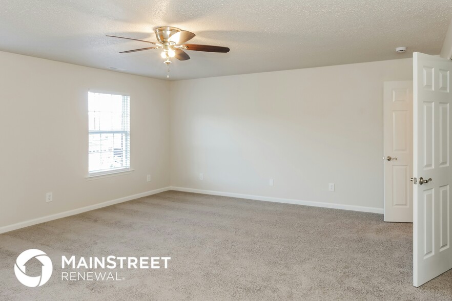 Building Photo - 4806 Inglewood Ct SE