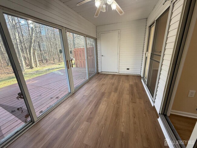 Building Photo - 351 Constitution Cir