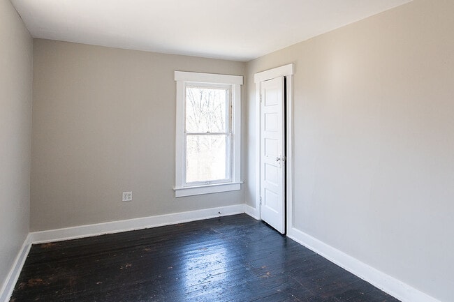 Building Photo - 2141 Philadelphia Dr