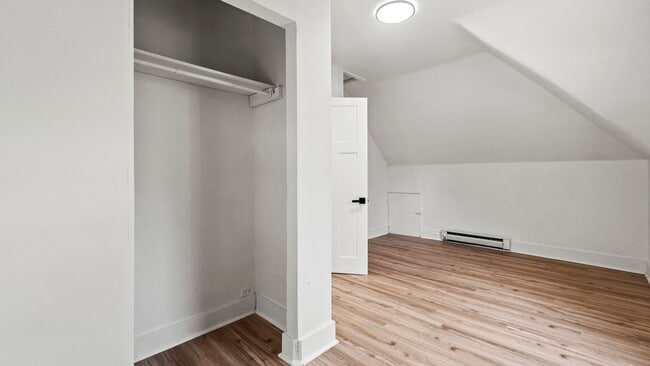 Building Photo - COMING SOON! 3 Bedroom House