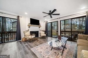 Building Photo - 2501 Fairway Oaks