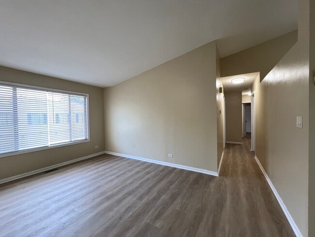Building Photo - 341 Jefferson Ct