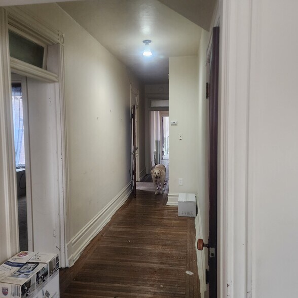 Building Photo - 511 N 8th St