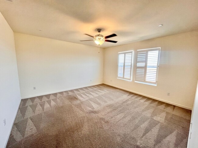 Building Photo - Spacious 4 Bedroom Home  – Solar & Pest Co...