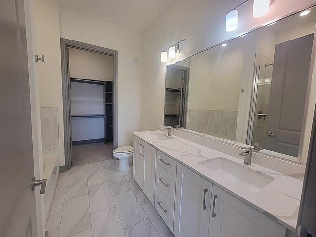 Building Photo - 2700 Old Denton Rd