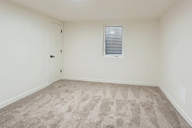 Building Photo - 4090 W Wagon Trail Dr