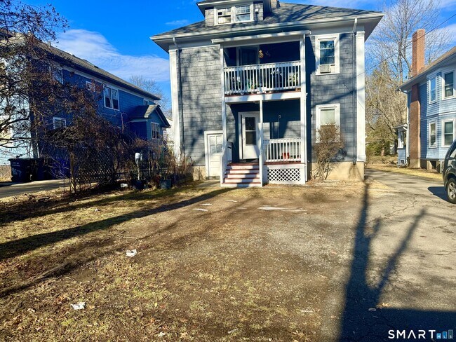 Building Photo - 953 West Blvd