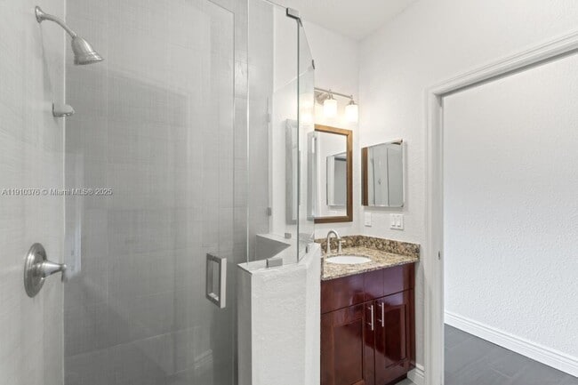 Building Photo - 1110 NE 1st Ave.