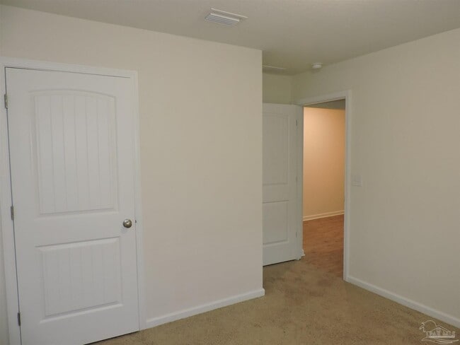 Building Photo - 5780 Blackhorse Cir