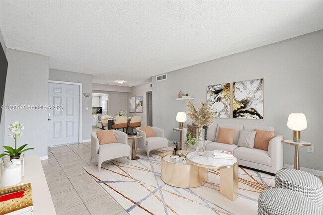 Building Photo - 7330 SW 82nd St