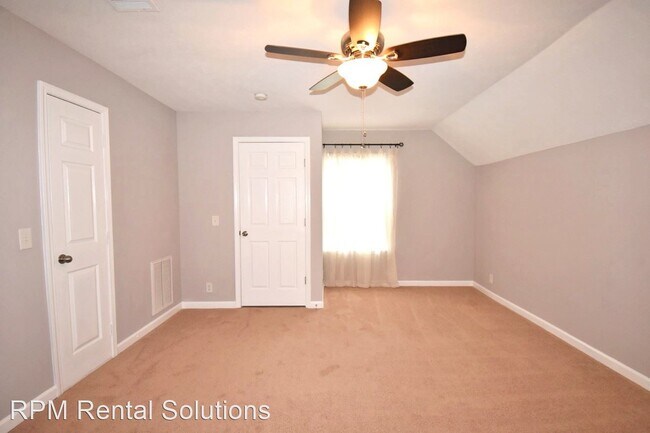 Building Photo - 2 br, 2.5 bath House - 3106 George Buchanan