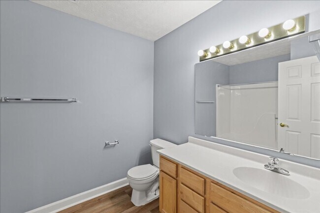 Building Photo - Cross Pointe Business Park***Walking Distance to Costco***2 Bedroom Apartment Promenade Developme...