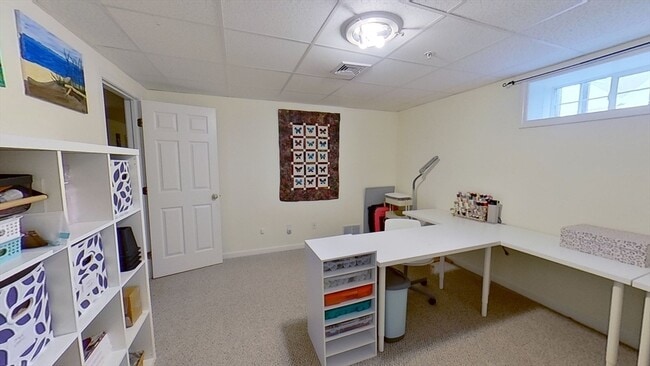 Building Photo - 206 Tamarack Ln
