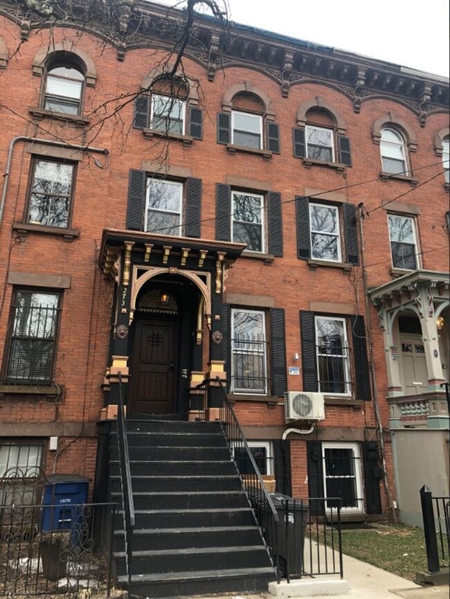 Building Photo - 2 & 3 Bedroom Units in the Dwight Street H...