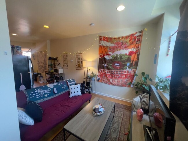 Building Photo - 1518 N 17th St