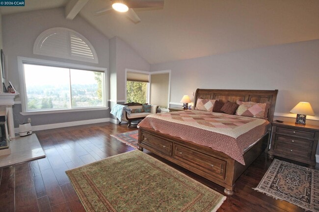 Building Photo - 243 Viewpoint Dr