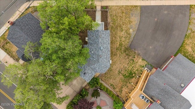Building Photo - 109 Poole Ave