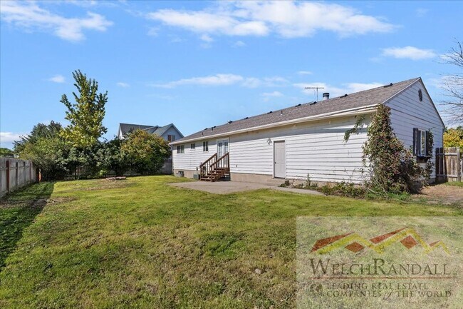 Building Photo - Beautiful Rental Home in Highland