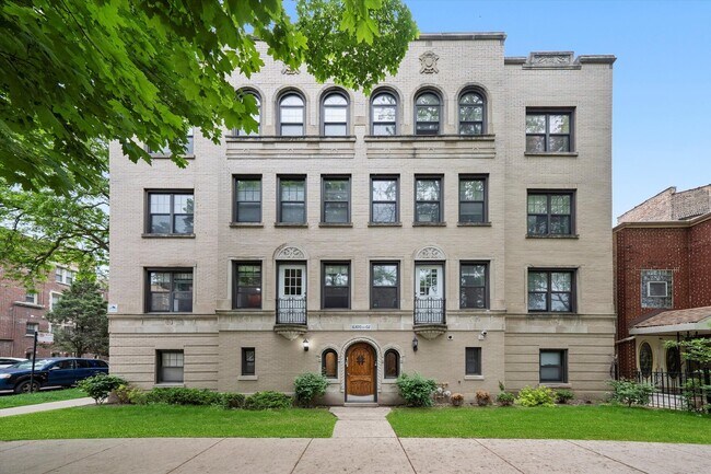 Primary Photo - 6300 N Rockwell St