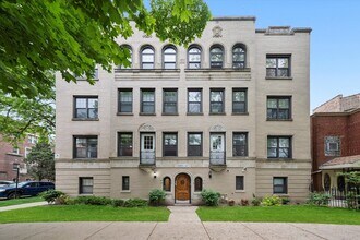 Building Photo - 6300 N Rockwell St