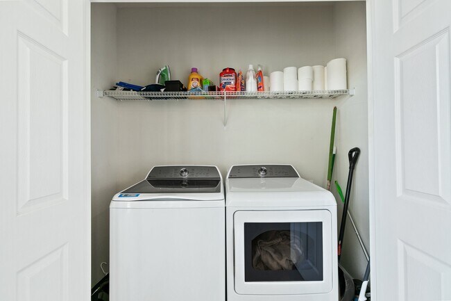 Building Photo - 7306 Countryside Grove