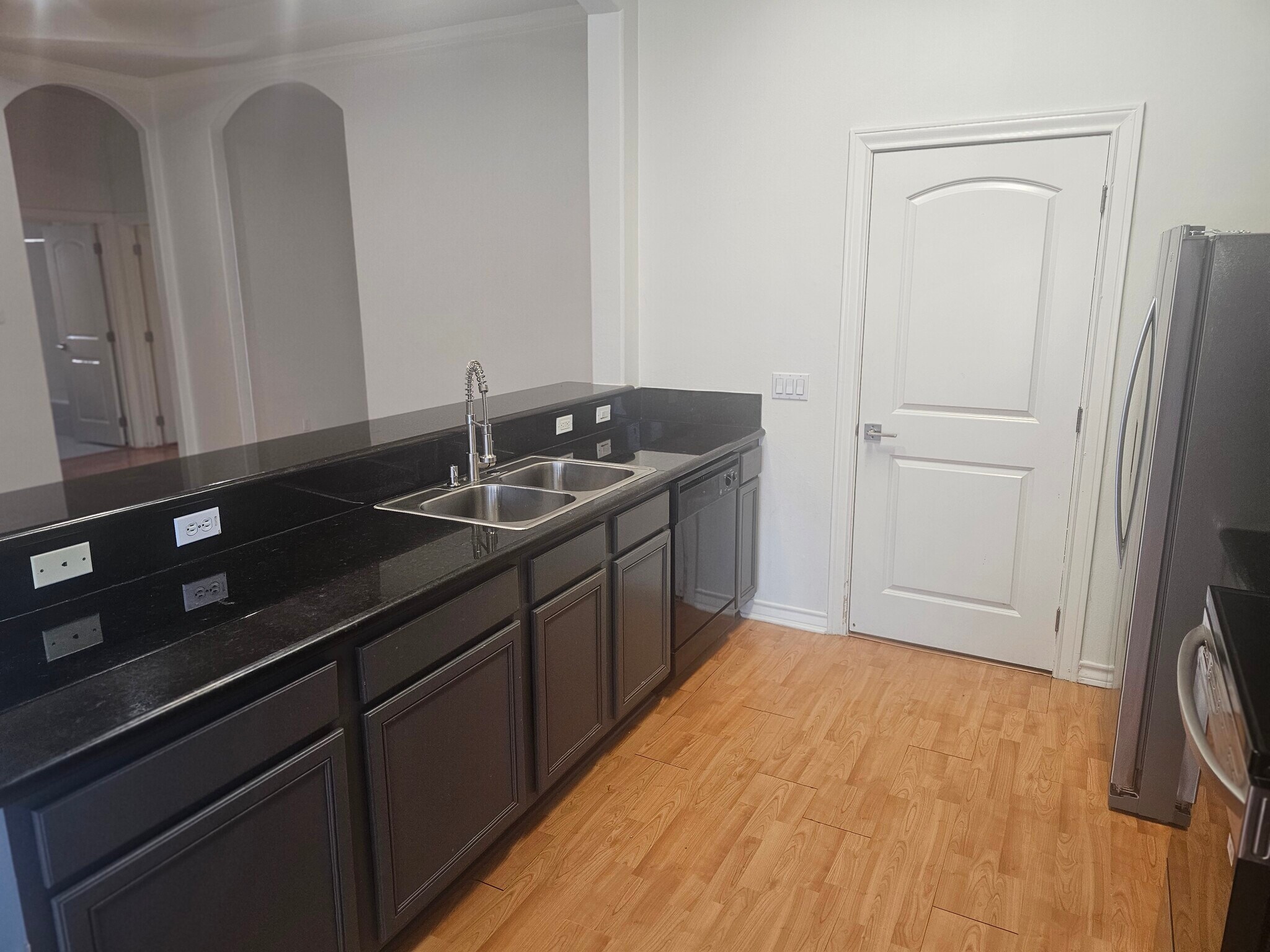 Building Photo - 3315 Omega St