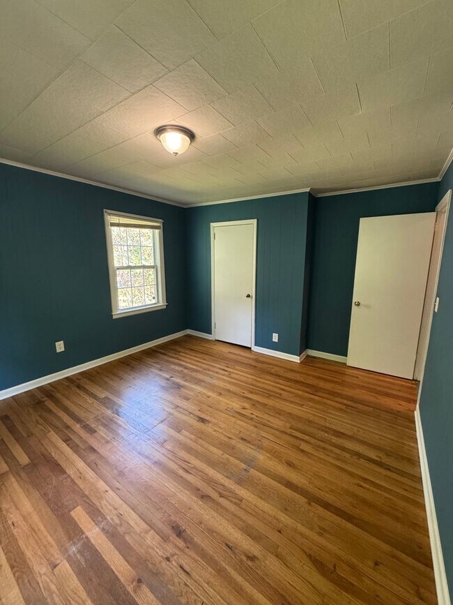 Building Photo - 829 Montclair Cir NW