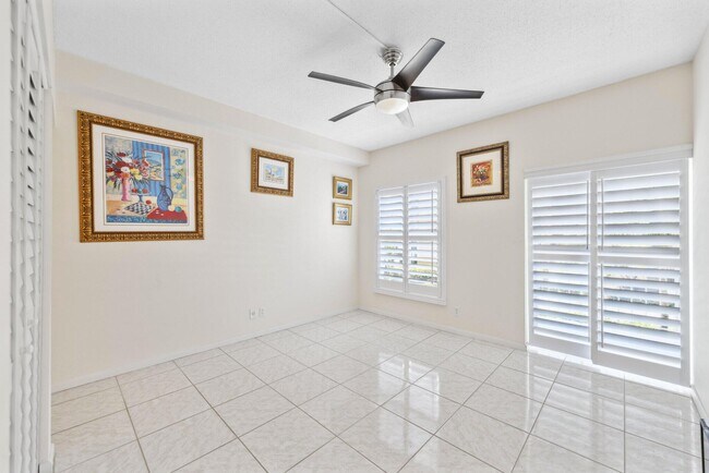Building Photo - 3230 S Ocean Blvd