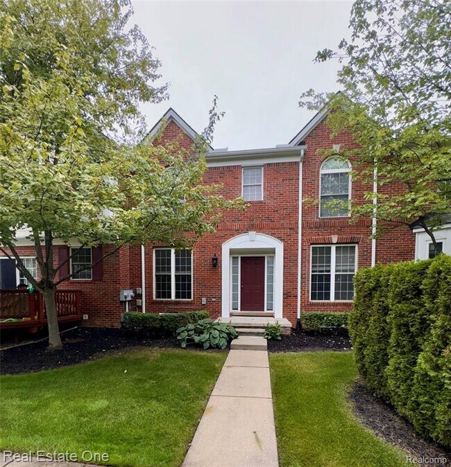 Building Photo - 41628 Mitchell Rd