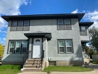 Building Photo - 904 9th Ave S