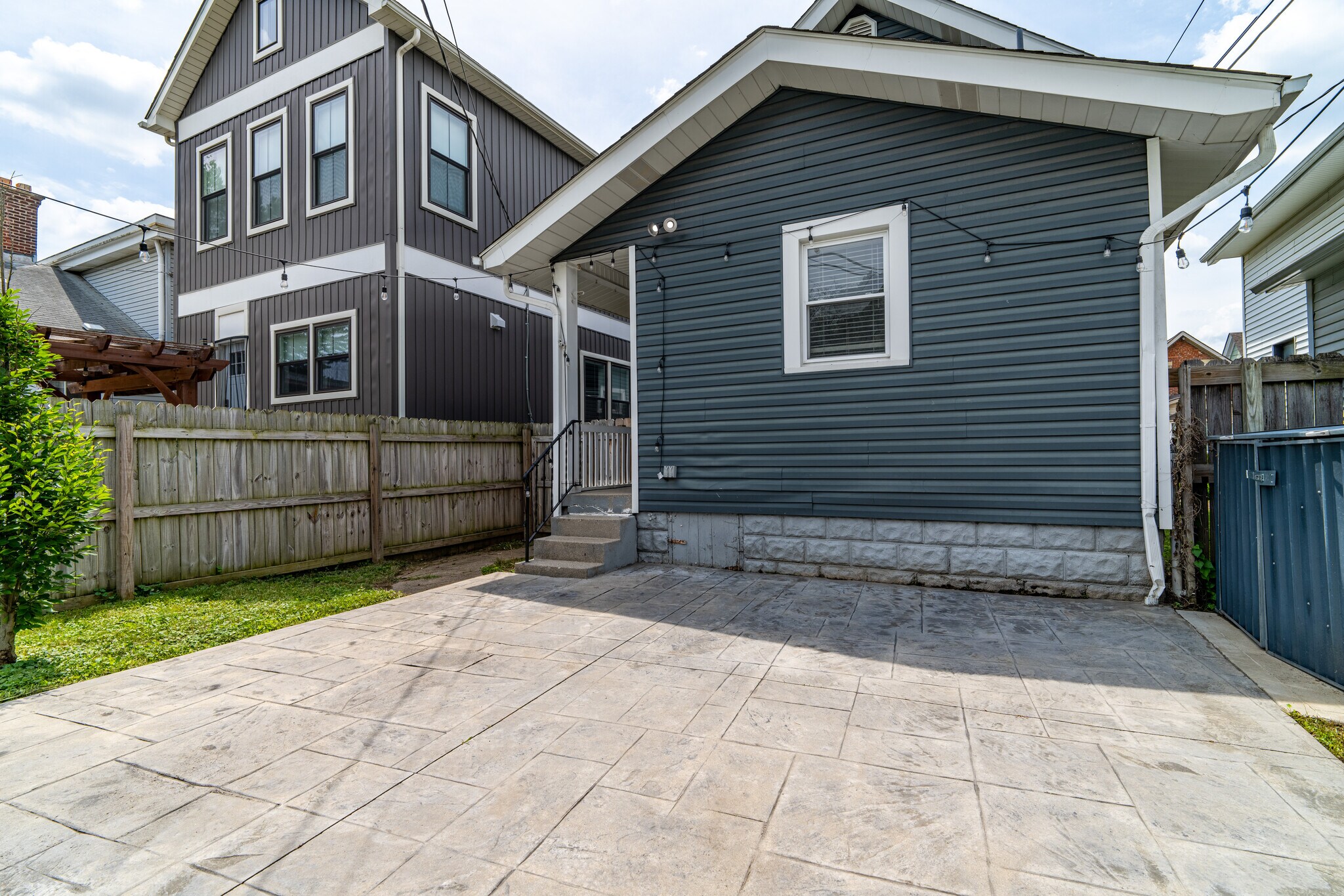 Stamped Concret patio - 1382 S 5th St