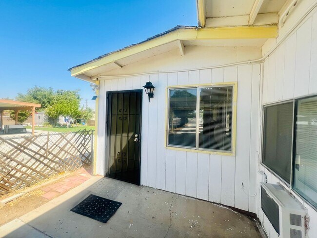 Building Photo - Charming 3-Bedroom Home including 250sqft ...