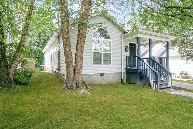 Building Photo - 1818 Jefferson Ave