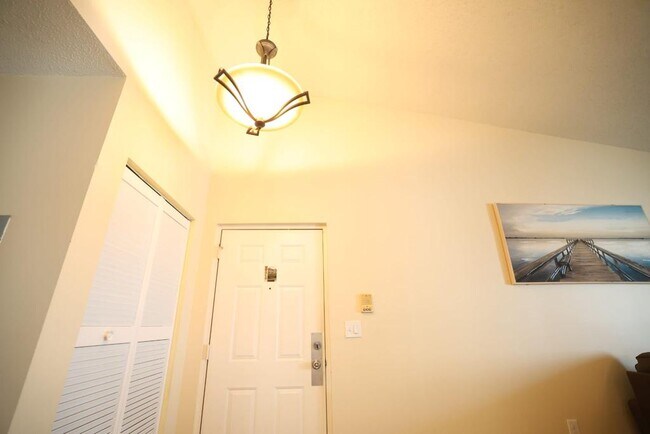 Building Photo - 936 Edpas Rd